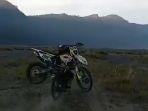 honda-gl-pro-angkut-gendong-trail-husqvarna.jpg