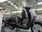 honda-scoopy-saat-proses-perakitan.jpg