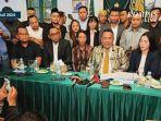 hotman-paris-konferensi-pers-vina-cirebon.jpg