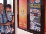 hrn-tiba-di-polres-pasuruan-kota-bersama-cucu-lainnya_20171211_131510.jpg
