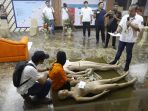 hs-lakukan-pra-rekonstruksi-pembunuhan-satu-keluarga_20181119_184526.jpg