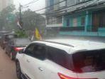hujan-disertai-angin-kencang-di-jakarta-pusat.jpg