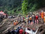 hujan-lebat-di-shimla-india-pada-14-agustus-2023.jpg