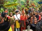 hujan-tangis-prosesi-pemindahan-makam-tan-malaka_20170222_154739.jpg