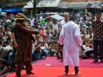 hukuman-cambuk-di-aceh_20150918_221739.jpg
