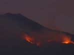 hutan-gunung-arjuno-terbakar_20191011_194507.jpg