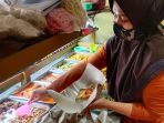 iati-unpar-bagikan-1500-nasi-bungkus-kepada-warga_20201205_010948.jpg