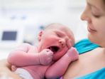 Empat Tips Tingkatkan Bonding 'Skin to Skin' antara Bayi dan Ibu Pekerja