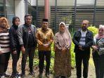 ibu-fauziah-47-ibunda-almarhum-imam-masykur-warga-bireuen-aceh.jpg