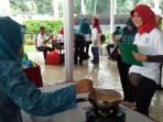 ibu-ibu-ikut-lomba-masak-ini-yang-mereka-masak_20160910_185822.jpg