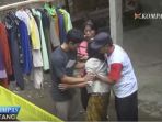 ibu-ini-nangis-histeris-anaknya-tersangka-teroris_20161212_175330.jpg