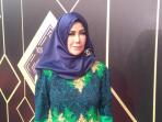 ibunda-raffi-ahmad-amy-qanita_20161020_173600.jpg