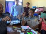 ida-ayu-ditangkap-anggota-polres-jembrana_20150805_110936.jpg