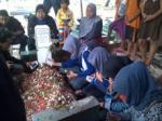 ida-di-makam-ustadz-uje-27.jpg