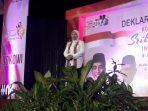 ida-fauziah-memberikan-sambutan-di-deklarasi-komunitas-srikandi-indonesia-solo-rabu-912019.jpg
