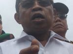 idrus-marham-kunjungi-keluarga-korban-km-sinar-bangun_20180624_142704.jpg