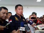 ignasius-jonan-saat-mengunjungi-pos-pengamatan-gunung-api-anak-krakatau.jpg