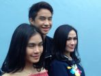 iis-dahlia-dan-kedua-anaknya-juwita-salshadilla-dan-devano-danendra_20170824_194012.jpg