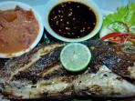 ikan-bakar-tiga-nyonya_20141216_182017.jpg