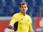 iker-casillas-nb_20150719_215351.jpg
