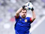 iker-casillas-tangkapbola_20160619_200216.jpg