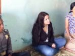 ilaria-dua-dari-kanan-gadis-italia_20170427_225301.jpg