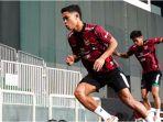 ilham-rio-fahmi-latihan-timnas-u23-indonesia.jpg