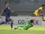 ilham-udin-terbang-hindari-m-natsir_20170605_172653.jpg