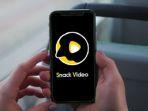 ilustrasi-aplikasi-snack-video-di-smartphone.jpg