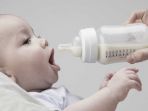 ilustrasi-bayi-minum-susu_20180725_101955.jpg