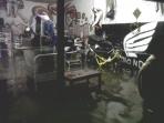 ilustrasi-bengkel-motor-curian_20141217_224214.jpg