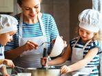 ilustrasi-memasak-bersama-anak.jpg
