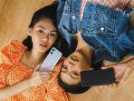 ilustrasi-menggunakan-kamera-smartphone-untuk-mengambil-foto-estetik-istimewa.jpg