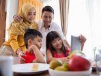 ilustrasi-merayakan-iduladha-bersama-keluarga-dirumahaja-shuttertstock.jpg