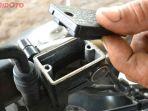 ilustrasi-minyak-rem-pada-motor.jpg