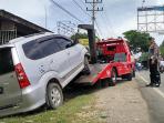 ilustrasi-mobil-diderek_20160726_181434.jpg