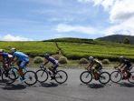 ilustrasi-para-pembalap-tour-de-singkarak-2019-melintasi-rute-tds-2019.jpg