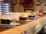 ilustrasi-restoran-all-you-can-eat-sushi_20180915_113305.jpg