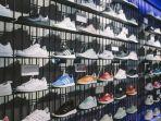 ilustrasi-sepatu-adidas.jpg