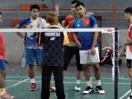 imam-kunantoro-saat-mendampingi-para-atlet-latihan-di-gor-sritex-solo_20180925_173608.jpg