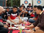 imam-nahrawi-menjamu-atlet-asian-games-1_20180803_142454.jpg