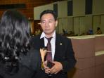 imam-suroso-saat-diwawancarai-di-gedung-dpr-tentang-hukuman-mati-tki_20160627_161843.jpg