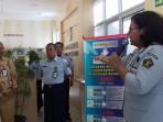 imigrasi-pangkalpinang-siapkan-ruang-sekretariat-tim-pengawasan-orang-asing_20160115_211105.jpg