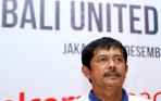 indra-sjafri-melatih-bali-united-pusam_20141219_205407.jpg
