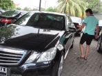 ini-yang-menarik-dari-mobil-bekas-rombongan-raja-salman_20170404_192428.jpg
