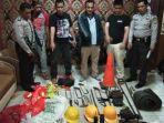 inilah-barang-bukti-yang-disita-dari-para-pelaku-pencurian-kabel-fiber-optik.jpg