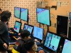 instruktur-hawk-eye-sedang-memberikan-pelatihan-terhadap-replay-operator.jpg