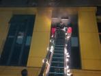 inul-vista-manado-terbakar_20151025_004023.jpg