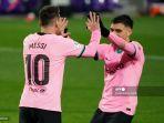 ionel-messi-merayakan-gol-dengan-gelandang-barcelona-pedri.jpg
