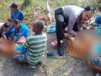 ipda-bj-handoko-membantu-proses-ibu-melahirkan-di-kawasan-hutan.jpg